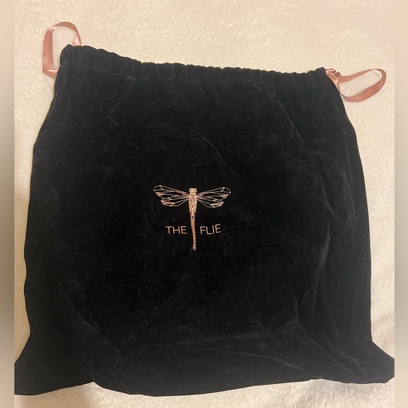 The Flie - The Tailgate - Picture 4 of 10